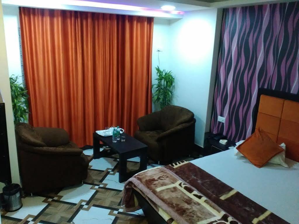 Hotel Rajkamal Deoghar Εξωτερικό φωτογραφία